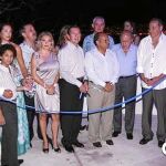 El ex «molt honorable», en la fiesta de inauguración del hotel Encanto en Acapulco en 2009 junto a su hijo Jordi Jr. y uno de los socios de éste, Sergio Kam, y otras personas de su círculo más cercano