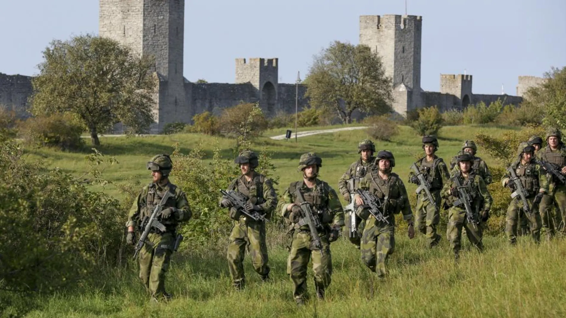 Un equipo de combate del Ejército sueco durante unas maniobras militares en la isla de Gotland el 14 de septiembre de 2016