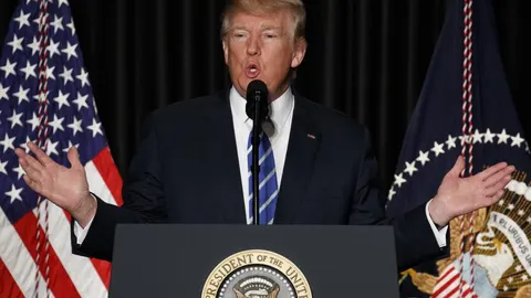 Trump ha acusado de Blumenthal de mentir sobre su participación en la guerra de Vietnam