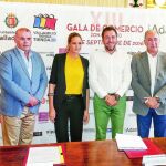 Javier Labarga, Estefanía Luyk, Óscar Puente y Antonio Gato en la presentación de la Gala del Comercio.