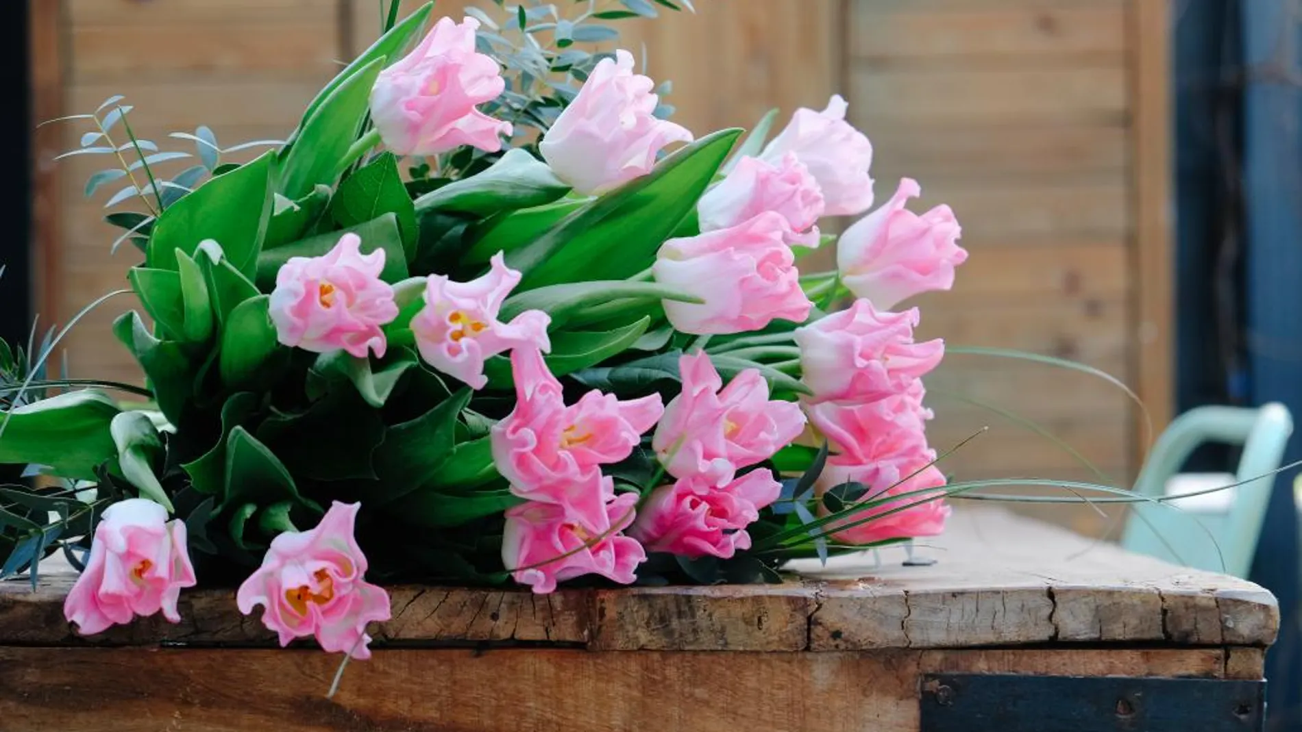 Bourguignon presenta TULIPMANIA, una nueva colección de ramos con las variedades más especiales de tulipanes