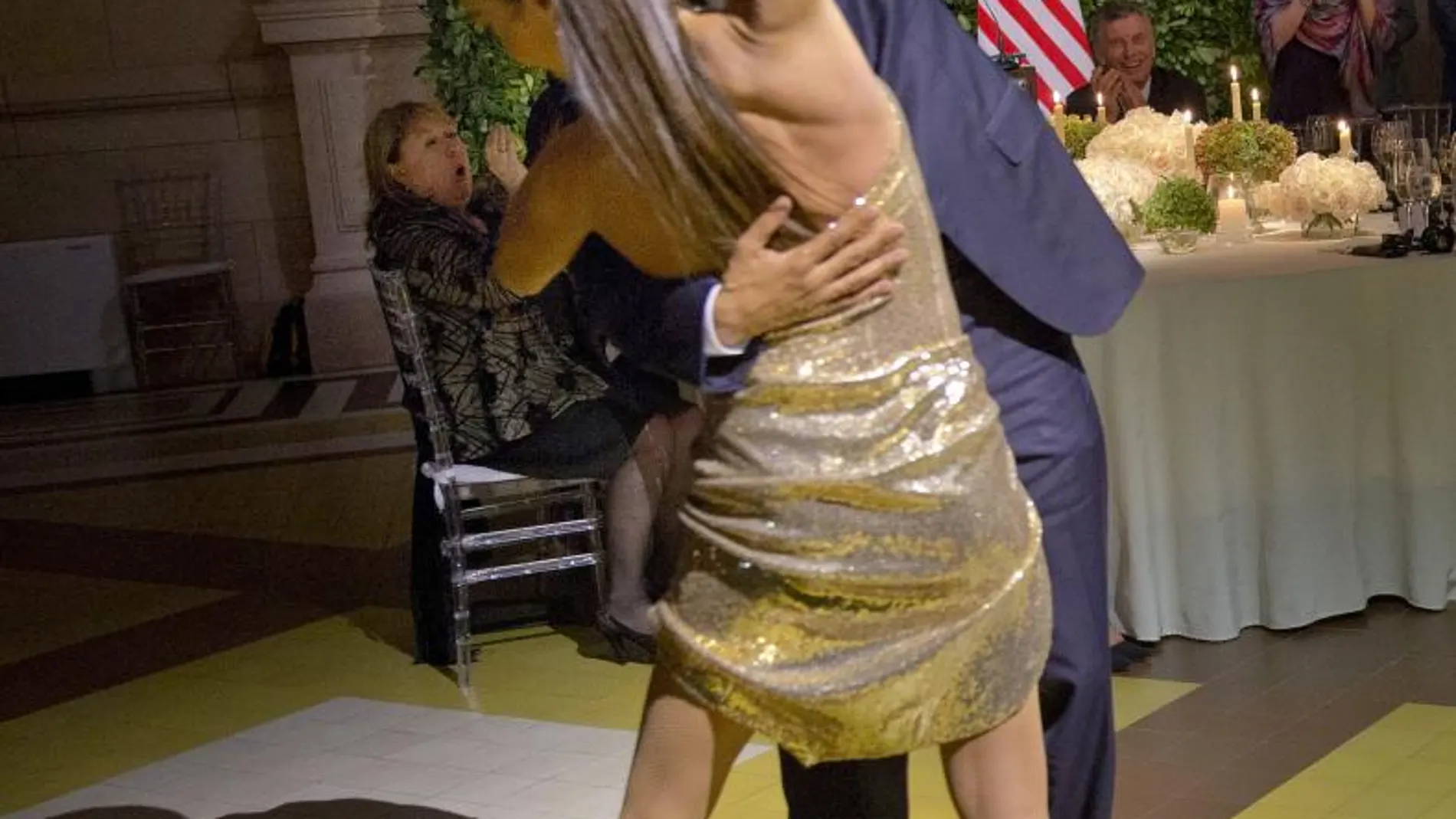 Obama mostró sus dotes de bailarín