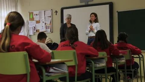 Un 2,9% de los alumnos españoles aseguran que sus compañeros les pegan o empujan varias veces al mes