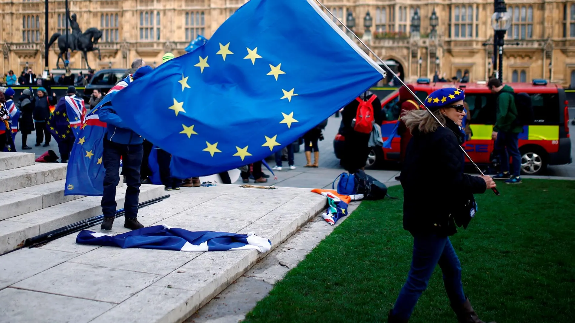 Hasta en tres ocasiones ha rechazado el Parlamento británico el acuerdo de la UE. Foto: Reuters