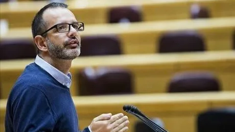 Iñaki Bernal es senador de IU