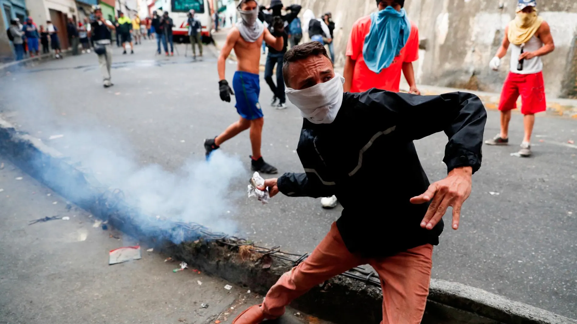 Tras la sublevación se produjeron violentos choques con las fuerzas de seguridad del régimen chavista
