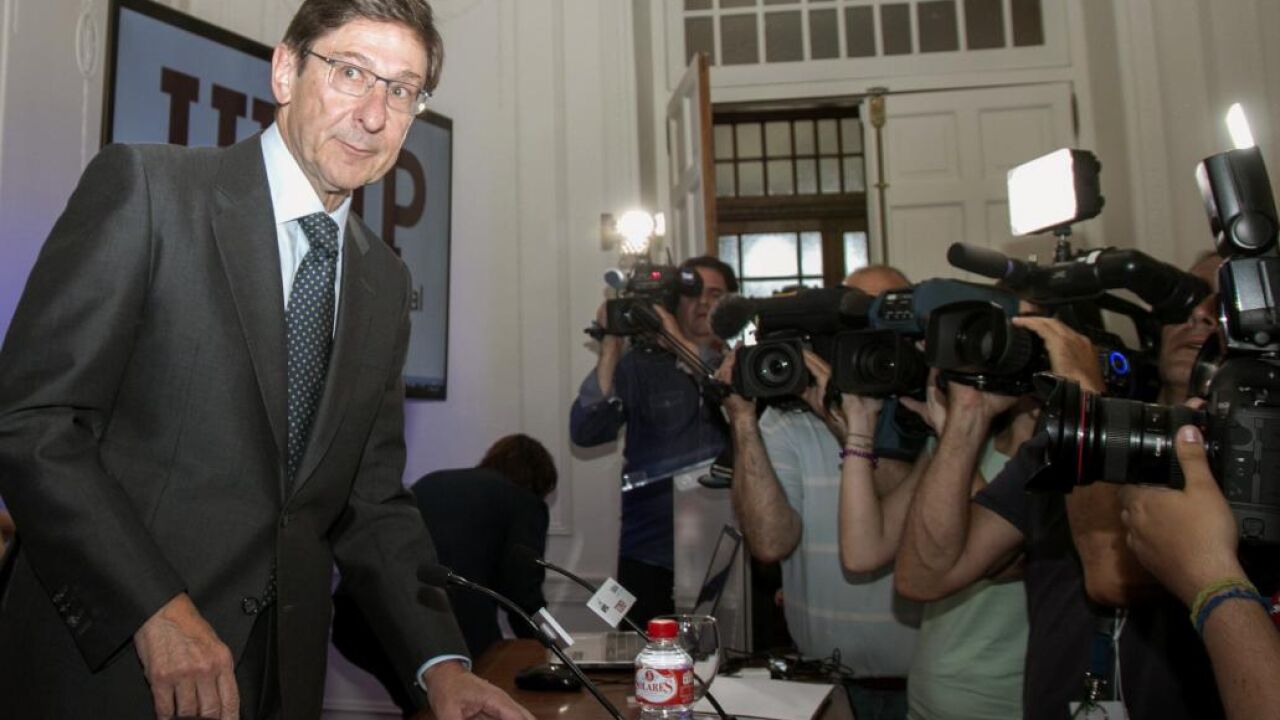 Bankia absorbe BMN por 825 millones de euros