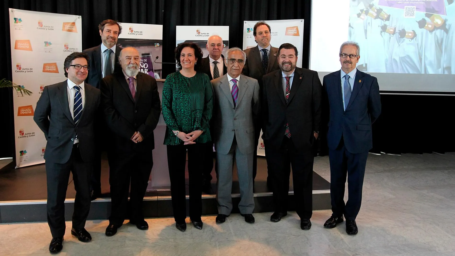 García-Cirac presenta la Semana Santa de Castilla y León en Madrid, junto a los representantes de las cofradías