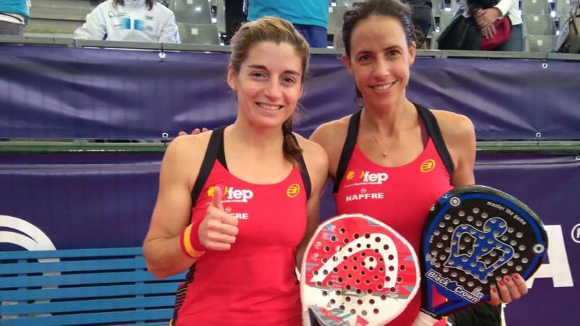 Alejandra y Marta Mundial