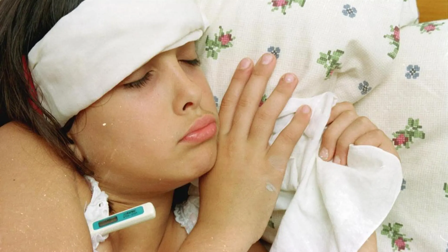 mujer con gripe