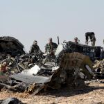 Restos del avión que se estrelló en Egipto