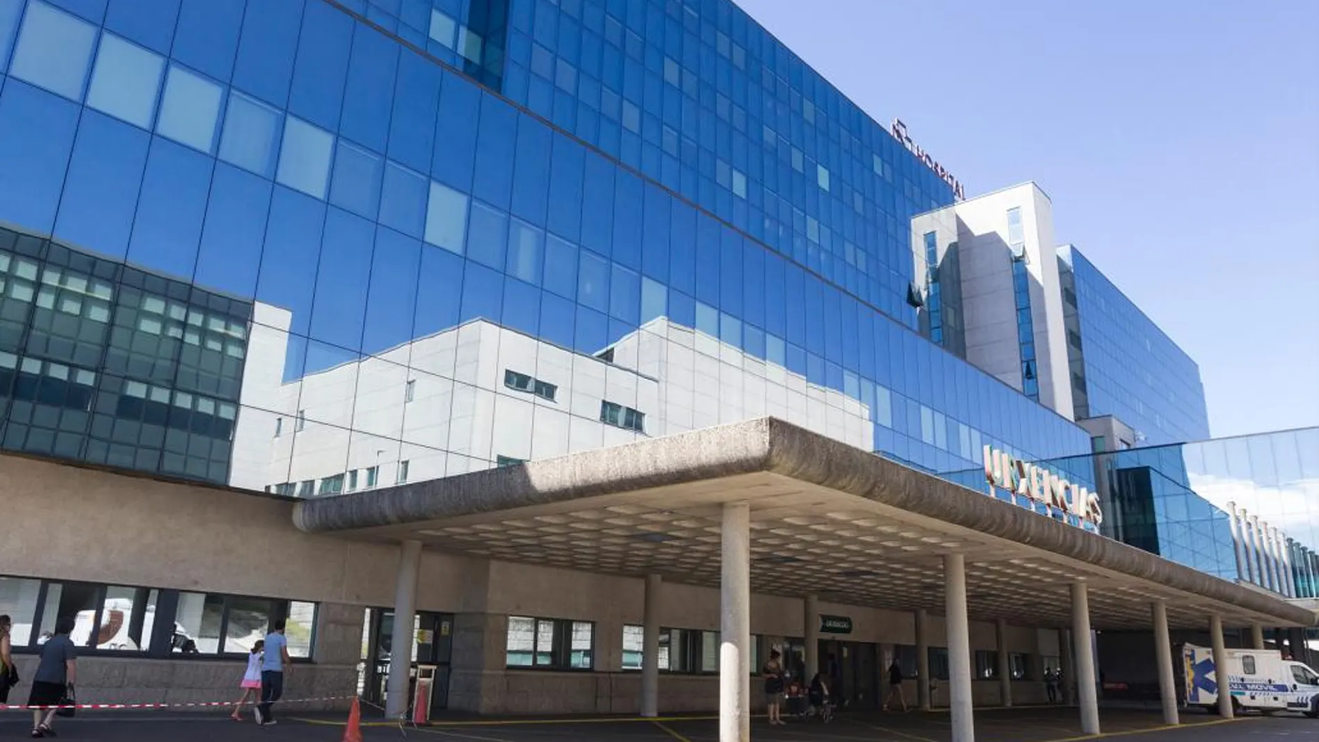 La mujer ha quedado ingresada en el Hospital Clínico de Santiago