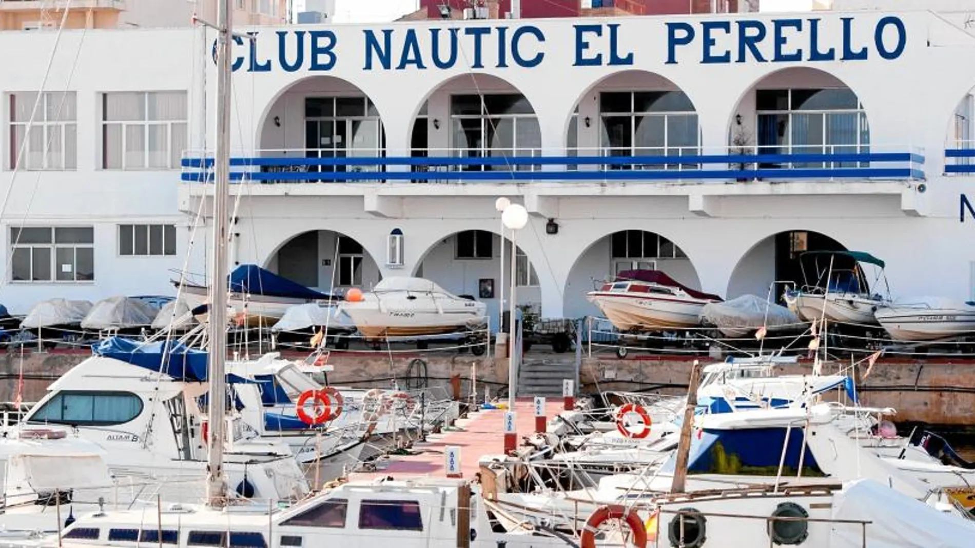 El Club Náutico del Perelló tiene su licencia vencida, la Asociación de Clubs Náuticos teme que empresas privadas se queden con ellas