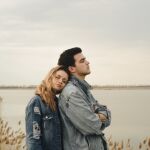 Idealizan a sus parejas y no se cansan de ellas: lo mismo les ocurre con cualquier persona que sea importante en su vida.