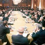 Reunión en París en 1972 para recibir a los futuros miembros de la CEE (Reino Unido, Irlanda y Dinamarca)