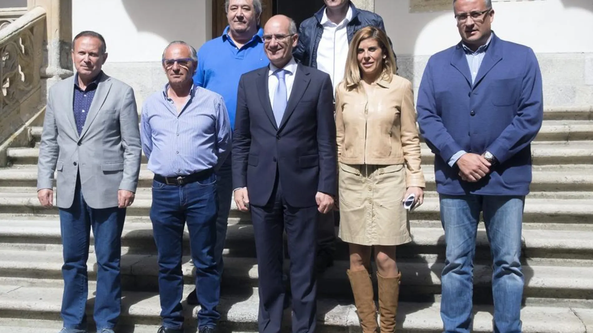 Javier Iglesias y los presidentes de los cinco Grupos de Acción Local