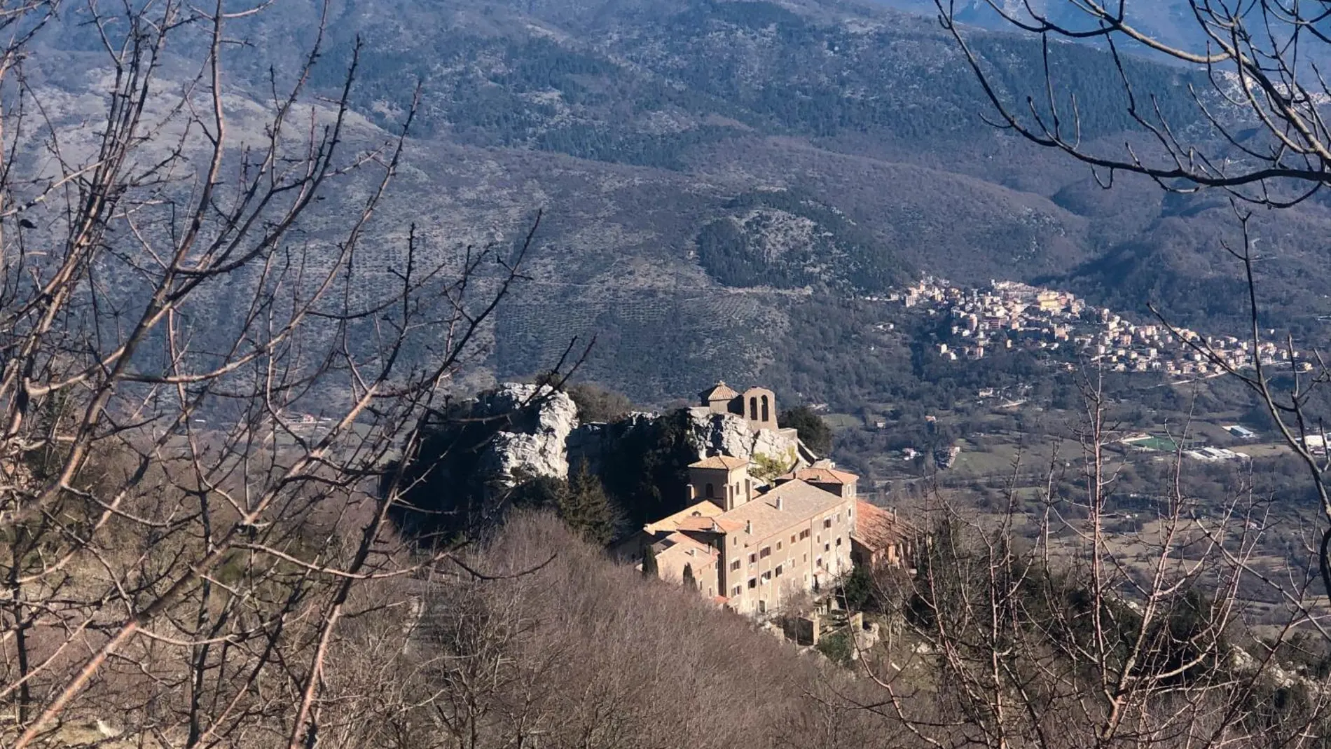 Místico e impresionante, así es el Santuario della Mentorella en Capranica Prenestina, Roma