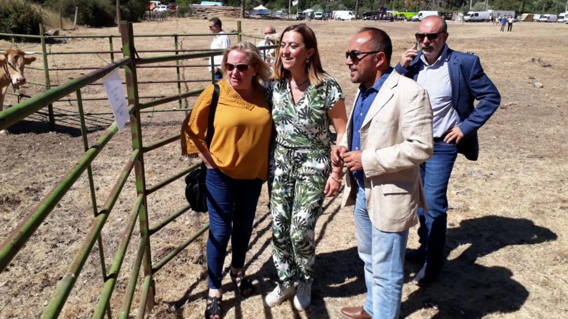 Virgina Barcones inaugura la XIX Feria Ganadera de Vinuesa junto a la alcaldesa de la localidad, Asunción Medrano; el presidente de la Diputación Luis Rey y el subdelegado, Miguel Latorre