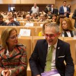 El rector de la Universidad de Salamanca, Ricardo Rivero, junto a la directora general de Universidades de Castilla y León, Pilar Garcés