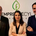 El presidente de la Fundación Matarromera, Carlos Moro; la presidenta de ATA en Castilla y León, Soraya Mayo, y Roberto Sanz en la presentación de los premios Emprende CyL 2018