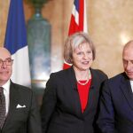 Los ministros del Interior de Francia, Reino Unido y España, Bernard Cazeneuve, Theresa May y Fernández Díaz, ayer en Londres