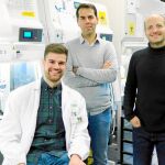 Ernest Latorre, Marino Arroyo y Xavier Trepat, el equipo de investigadores que ha descubierto las células superdeformables