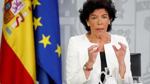 La ministra de Educación y Formación Profesional (FP), Isabel Celaá, durante la rueda de prensa posterior a la reunión del Consejo de Ministros. Foto: Efe