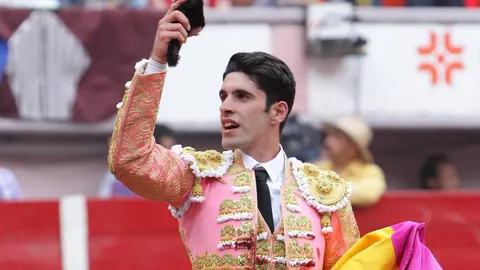 Talavante saluda desde el tercio en Aguascalientes