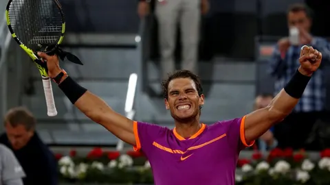 Rafael Nadal celebra su victoria ante Nick Kyrgios en el Mutua Madrid Open de tenis.