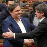 Puigdemont y Junqueras, ayer en el Parlament