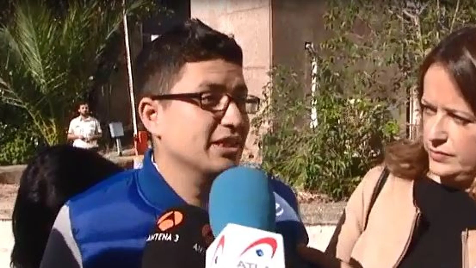 Ramiro Cerón atiende a los medios de comunicación tras declarar en el juicio