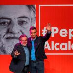 Pedro Sánchez y Pepu Hernández