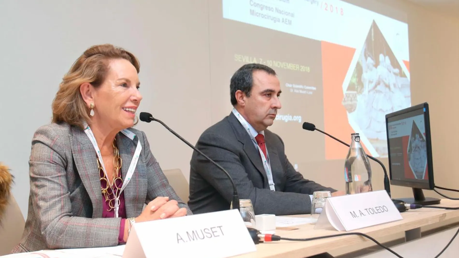 Pilar Serrano, Directora Territorial del Grupo Quirónsalud en Andalucía, y Miguel Ángel Toledo, presidente de la AEM / La Razón