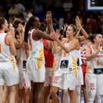 Las jugadoras de la selección española celebran la victoria ante Puerto Rico / Efe