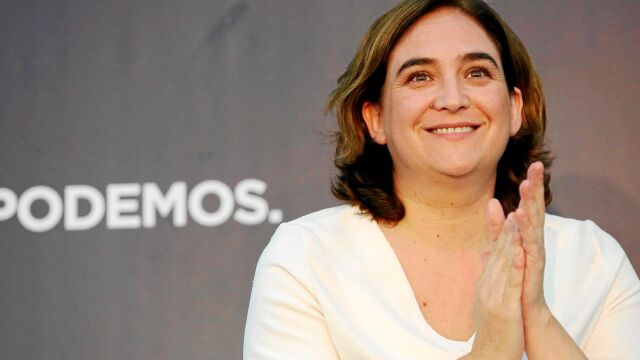 La alcaldesa de Barcelona, Ada Colau, líder de los «comunes» y referencia de Podemos en Cataluña, en una imagen de archivo