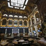 Paneles informativos de la Bolsa de Madrid
