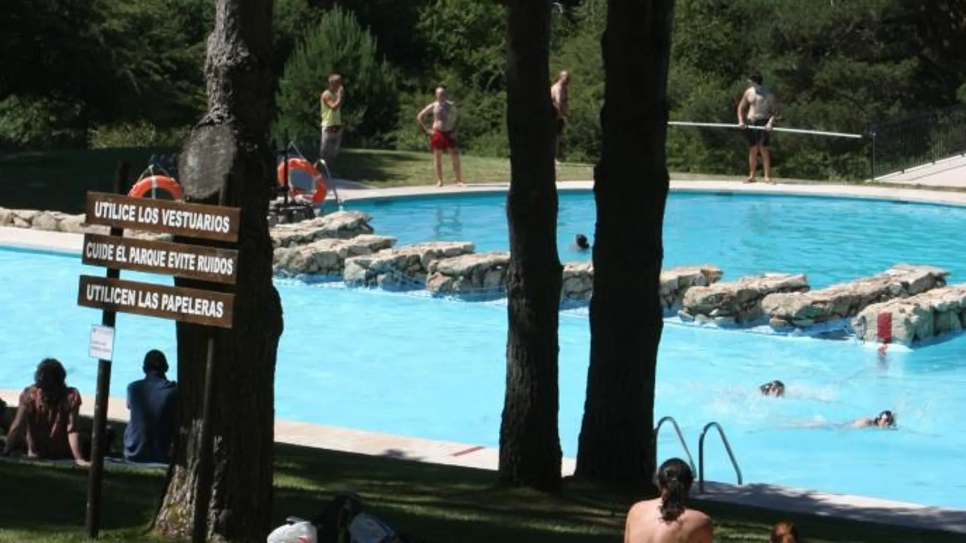 En el verano de 2015 hubo un 10% más de bañistas