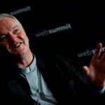 Monseñor Tighe, en uno de los recesos de la Web Summit / Reuters