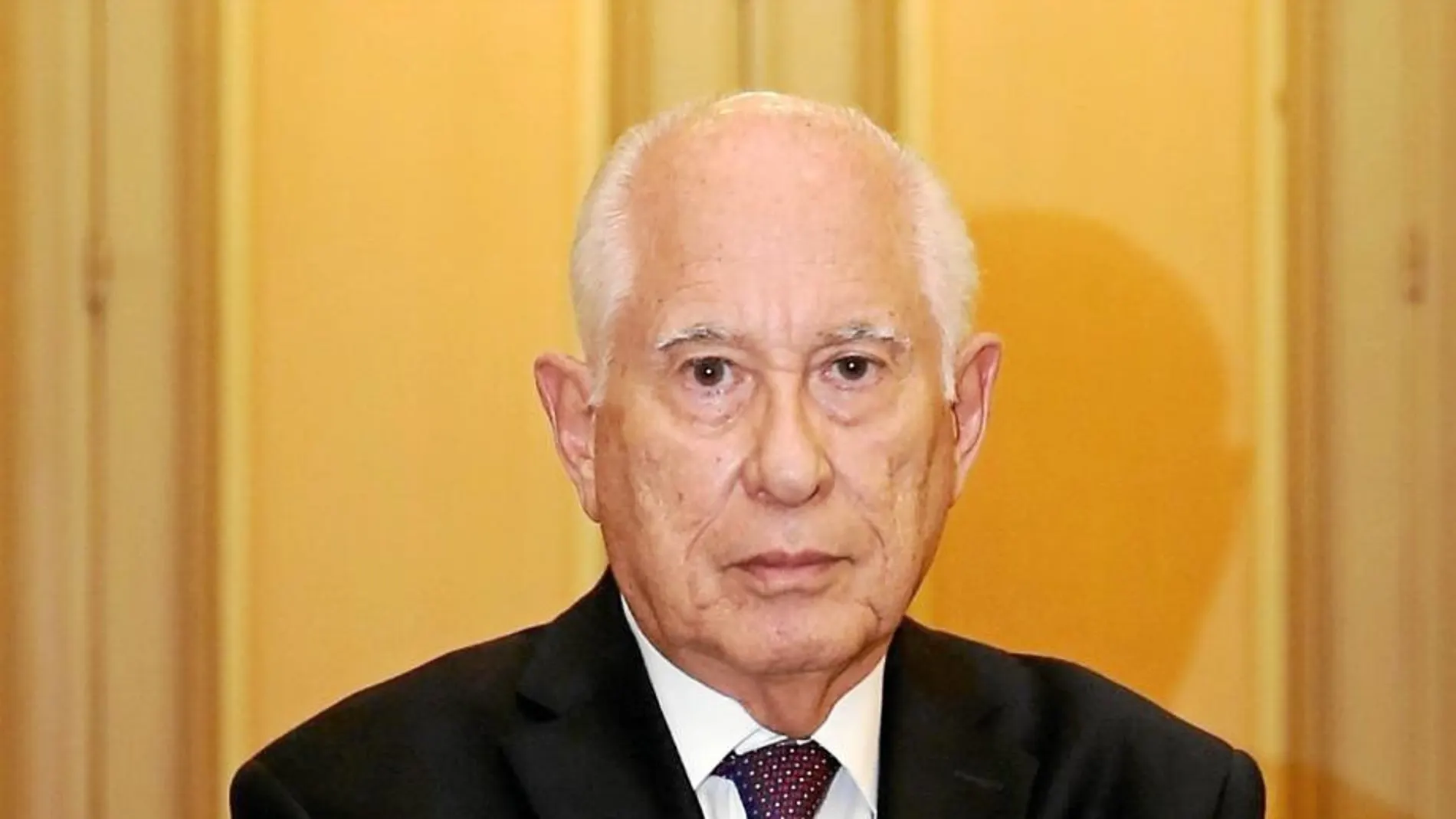 Carmelo Mesa, economista cubano