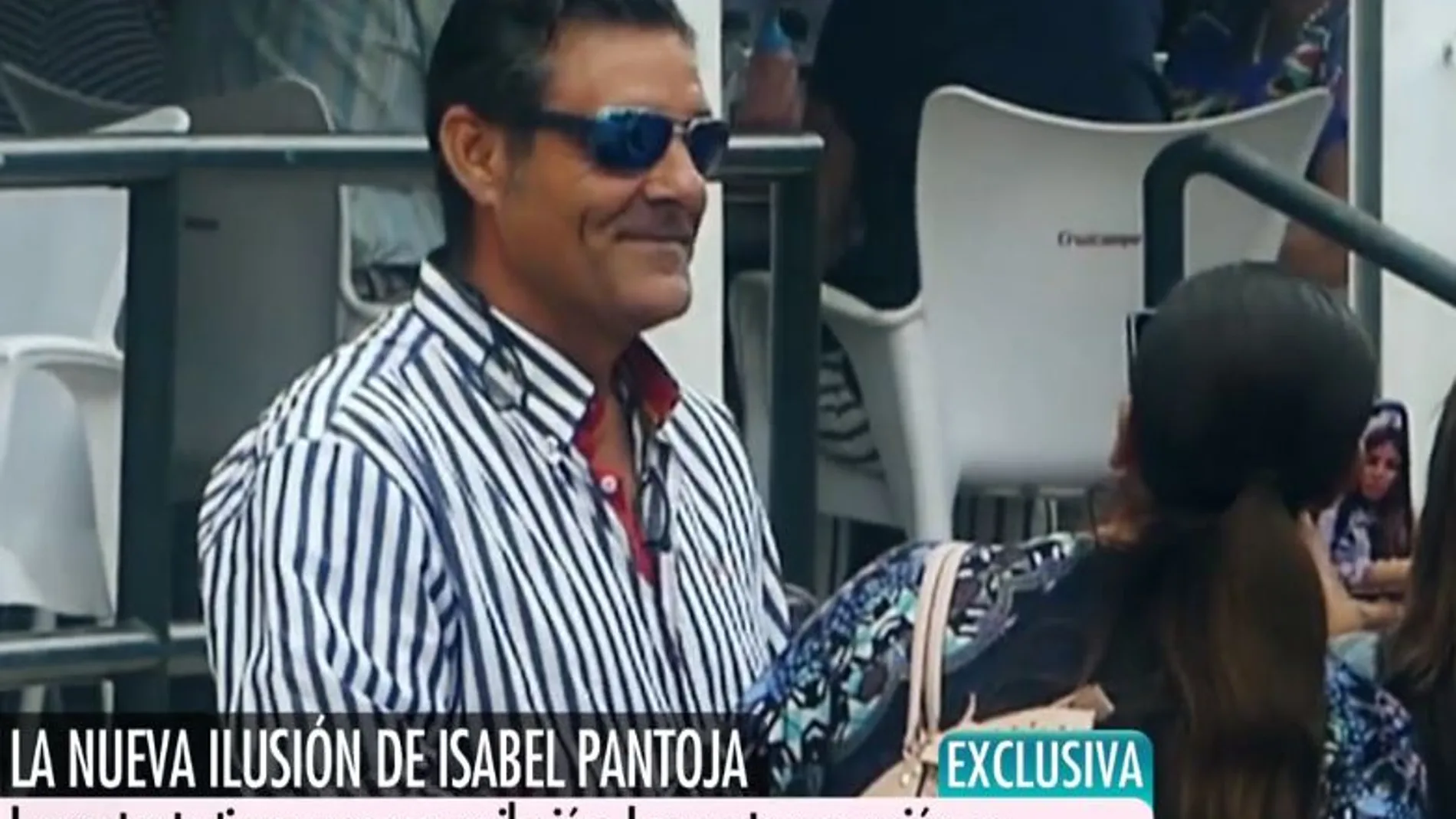 Imagen de vídeo de Telecinco de Isabel Pantoja con "el Tato"