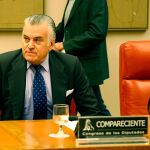Bárcenas en su comparecencia en la comisión de invstigación del Congreso/Foto: C. Pastrano