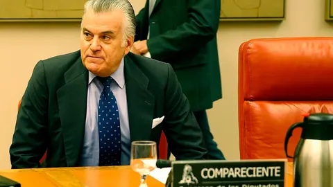 Bárcenas en su comparecencia en la comisión de invstigación del Congreso/Foto: C. Pastrano