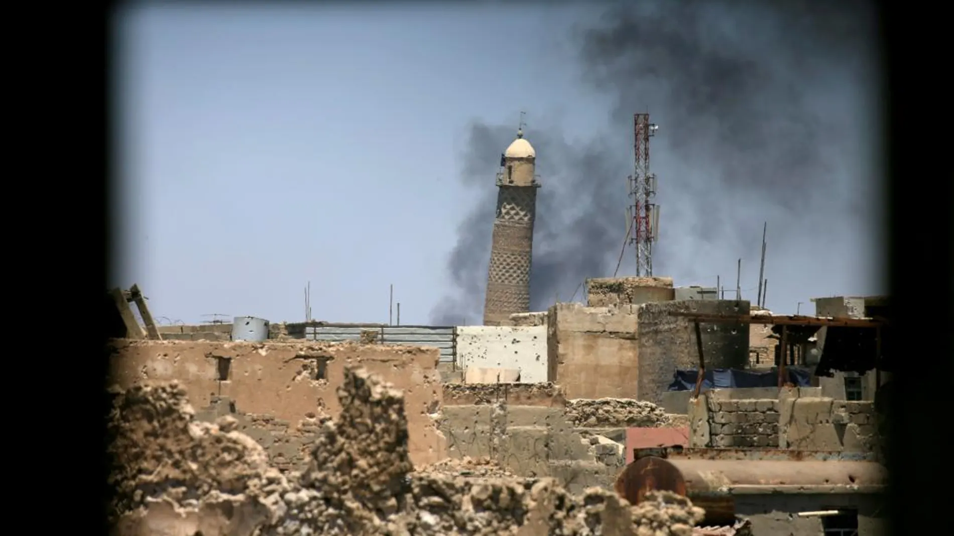 El EI destruye la mezquita de Al Nuri en Mosul desde la que se proclamó el califato