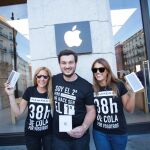 Hawkers hace 38 horas de cola en Apple para regalar el primer Iphone 7