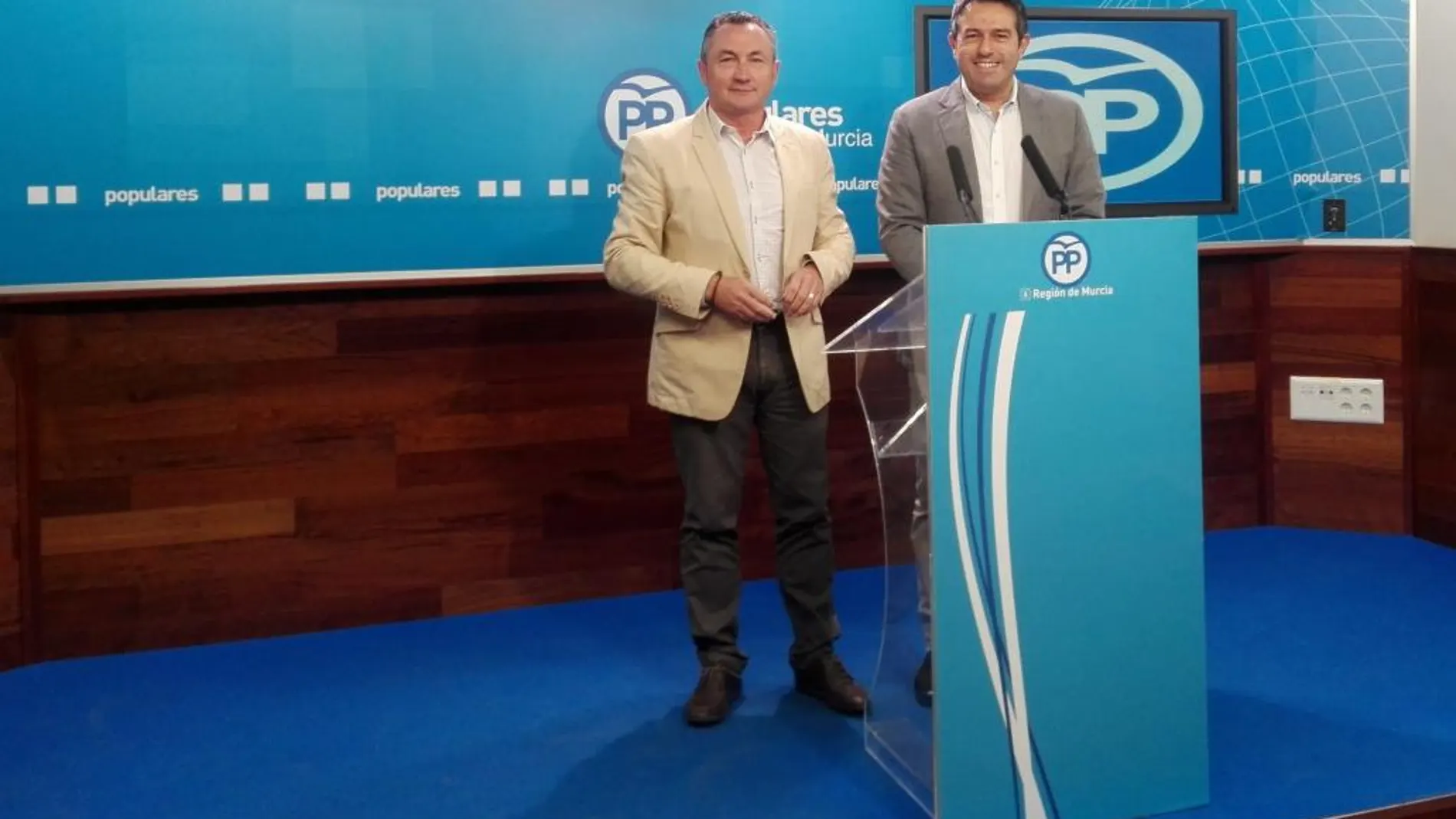 El portavoz del PP en el Ayuntamiento de Moratalla, Juan Pablo Soria, y el vicesecretario electoral, Joaquín Buendía
