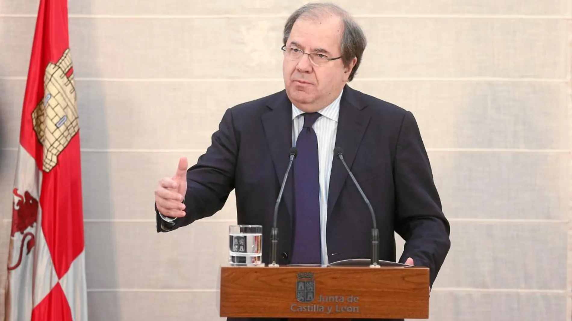 Herrera presenta a su equipo de Gobierno y altos cargos las prioridades de su Ejecutivo para este año