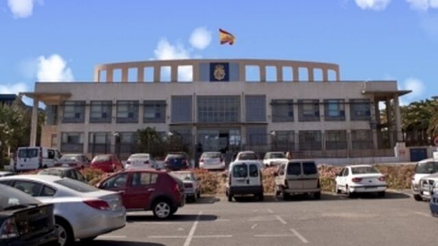 Imagen de la comisaría de Telde donde el presunto asesino ha confesado su crímen
