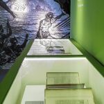 La muestra recoge la riqueza bibliográfica y artística que se conserva en el museo