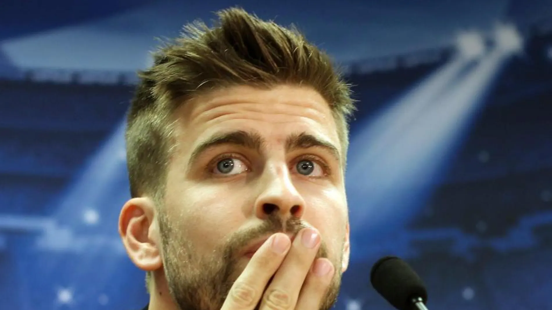 El defensa del FC Barcelona Gerard Piqué en una rueda de prensa de la Champions