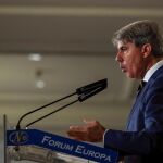 El presidente de la Comunidad de Madrid, Ángel Garrido, durante su intervención en un desayuno informativo / Foto: Efe